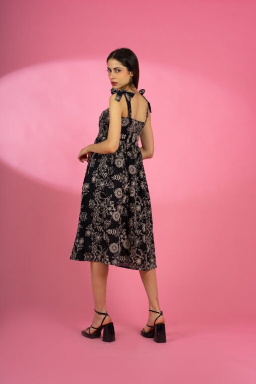Romantic black dress - Image 5