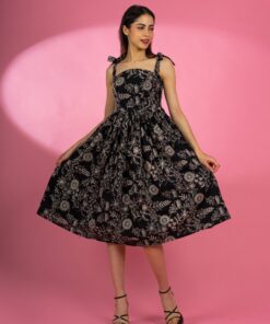 Romantic black dress
