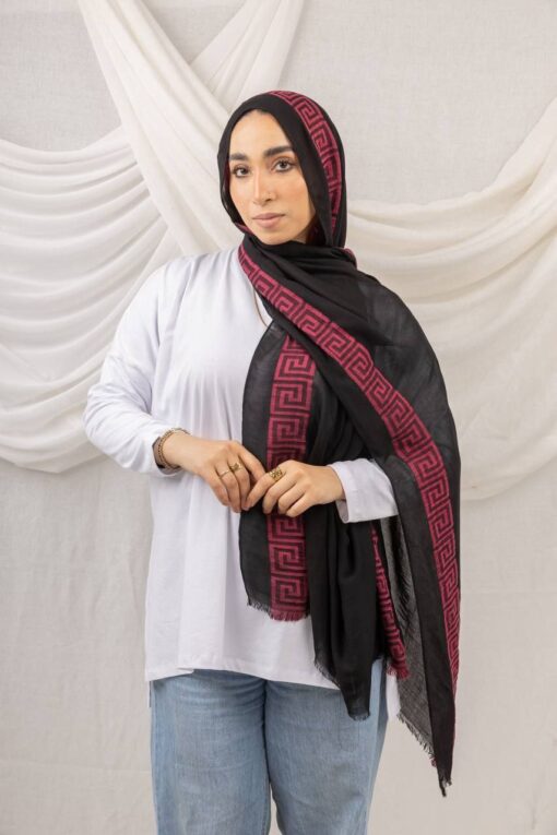 Embroidered linen scarf ✨ - Image 4