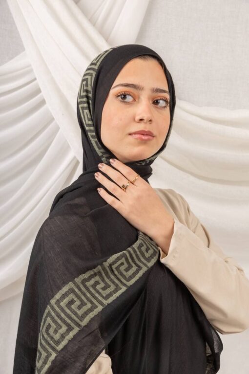 Embroidered linen scarf ✨ - Image 9