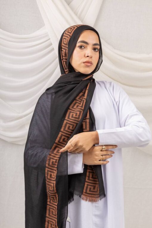 Embroidered linen scarf ✨ - Image 11
